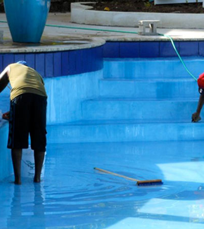 pool putty glazing